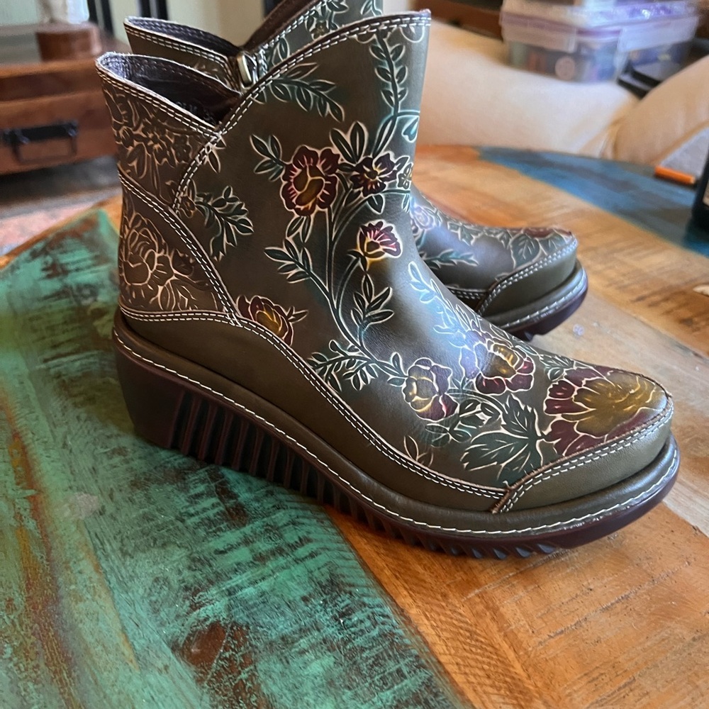 👢 L'ATISTE Springstep Ankle Boots with Chunky Sole | Sz 36 (5 US)